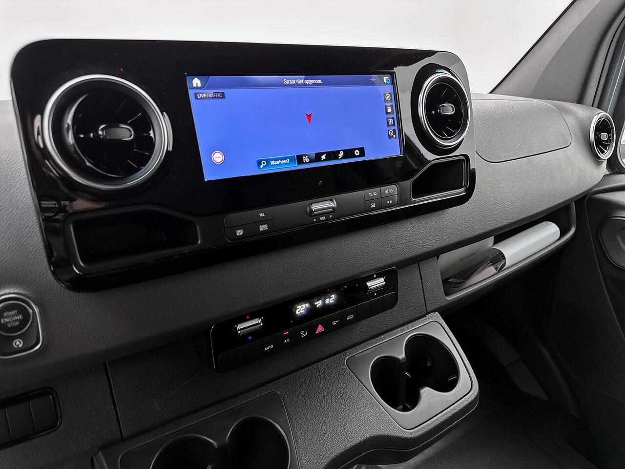 Mercedes-Benz SPRINTER 317 1.9 CDI Bakwagen laadklep 1000kg RWD Nieuw Widescreen Led Cruise control 9G Automaat