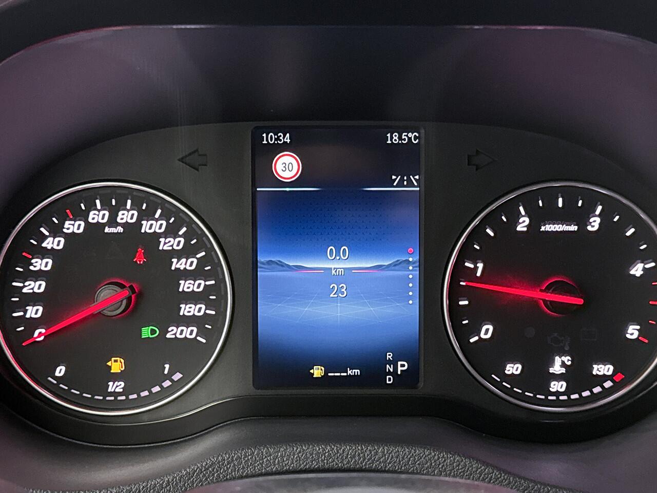 Mercedes-Benz SPRINTER 317 1.9 CDI L3H2 BPM-Vrij Direct Leverbaar 3500 KG Trekgewicht Navigatie Achteruitrijcamera LED Cruise Control