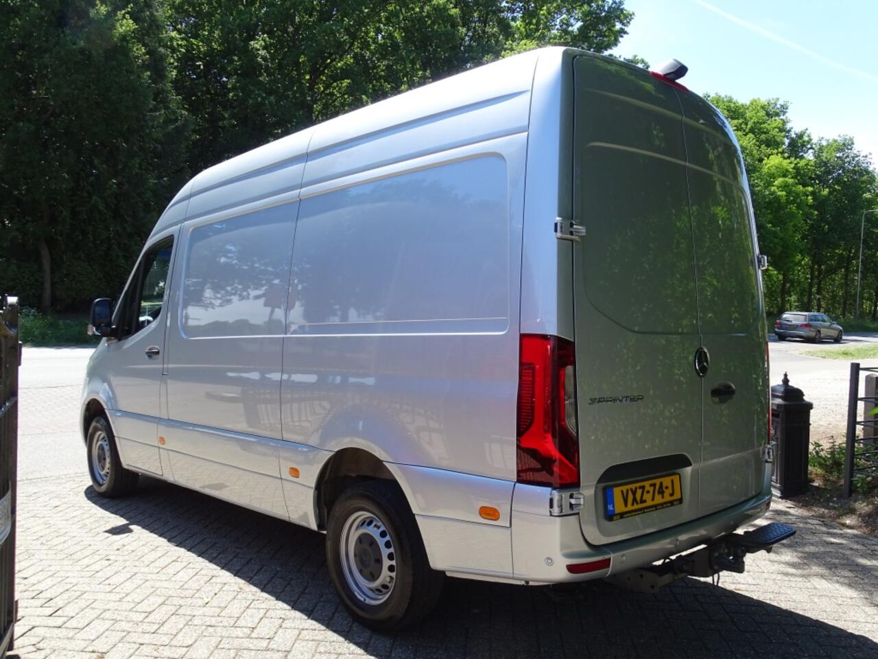 Mercedes-Benz SPRINTER 319 1.9 CDI L2H2 VOL OPTIES 1e eig NWST
