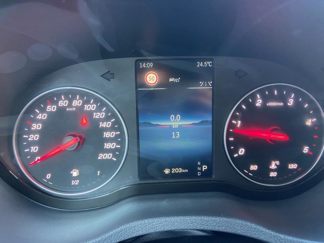 Mercedes-Benz SPRINTER 319 CDI L2H1 Facelift | DIStronic | 3.5T Trekhaak | 360° Camera | LED | Gev. Stoel