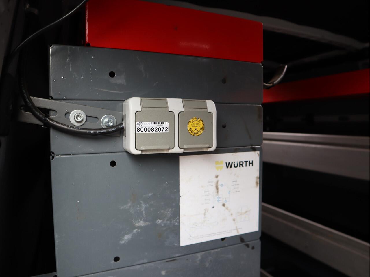 Mercedes-Benz SPRINTER 319 CDI 3.0 V6 Automaat L2H2 RWD - BW Inrichting - 3,5t KG Trekhaak - Standkachel