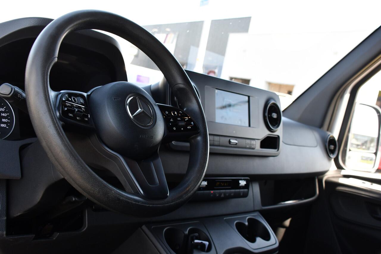 Mercedes-Benz SPRINTER V6 319 3.0 CDI L2H2 PB Edition Camera, Cruise, Carplay, Stoelverwarming, Multimedia, LED, Automaat, Standkache, UNIEK!