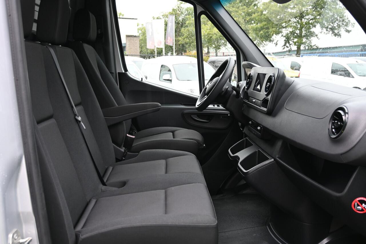 Mercedes-Benz SPRINTER 317 CDI L3H2 3500 kg Trekhaak, Geveerde stoel, MBUX navigatie met camera