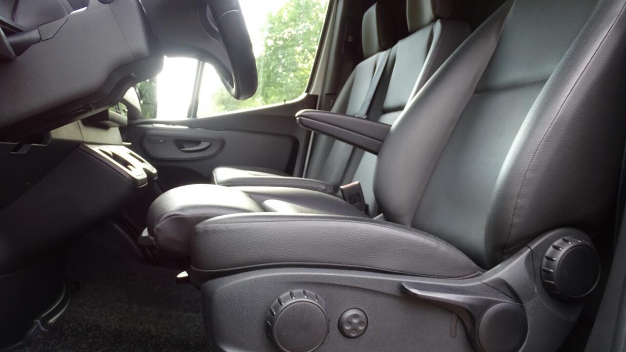 Mercedes-Benz SPRINTER 319 1.9 CDI L2H2 VOL OPTIES 1e eig