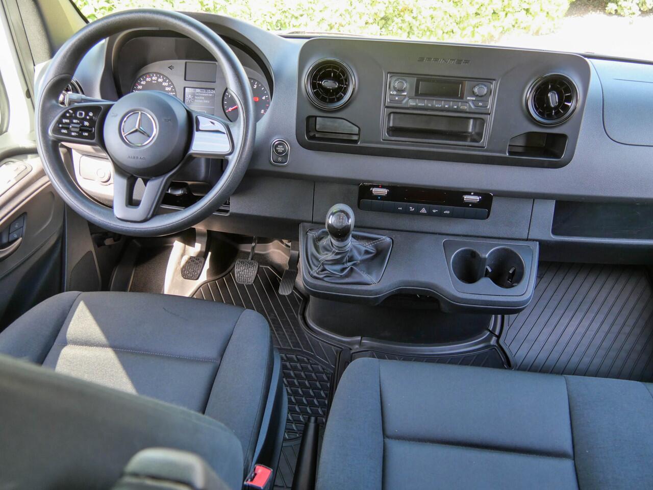 Mercedes-Benz SPRINTER 315 CDI Dubbele Cabine Open Laadbak | 7 pers. | CRUISE CONTROL |