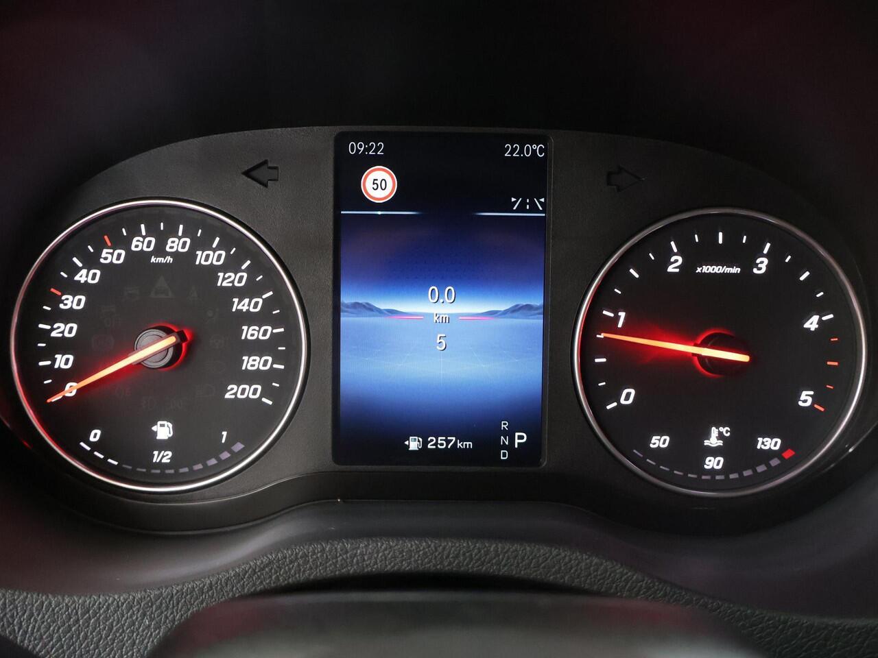 Mercedes-Benz SPRINTER 315 CDI | L2 H2 | RWD | Aut. | PRO | BPM VRIJ! | ACHTERUITRIJCAMERA | 3500 KG AHW | DODEHOEKASSISTENT | AIRCO | CRUISE | CARPLAY | ANDROID AUTO | METALLIC | 3-ZITS | MBUX SYSTEEM GROOT