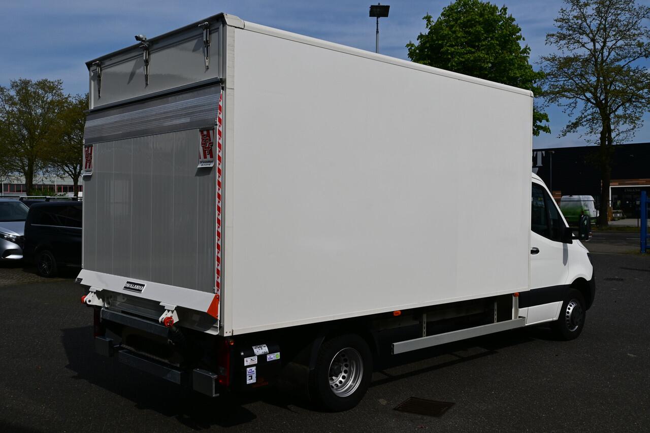 Mercedes-Benz SPRINTER 514 CDI Bakwagen met NIEUWE laadklep Airco, MBUX, Geveerde stoel, Stoelverwarming Nieuwe Laadklep 1000kg 180cm Plateau
