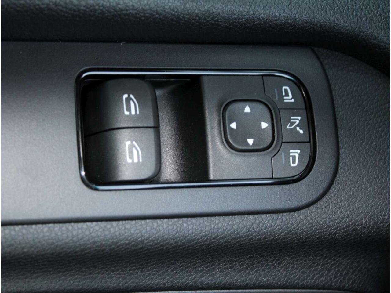 Mercedes-Benz SPRINTER 315 1.9 CDI L3H2 RWD Aut. Trekhaak Nieuw