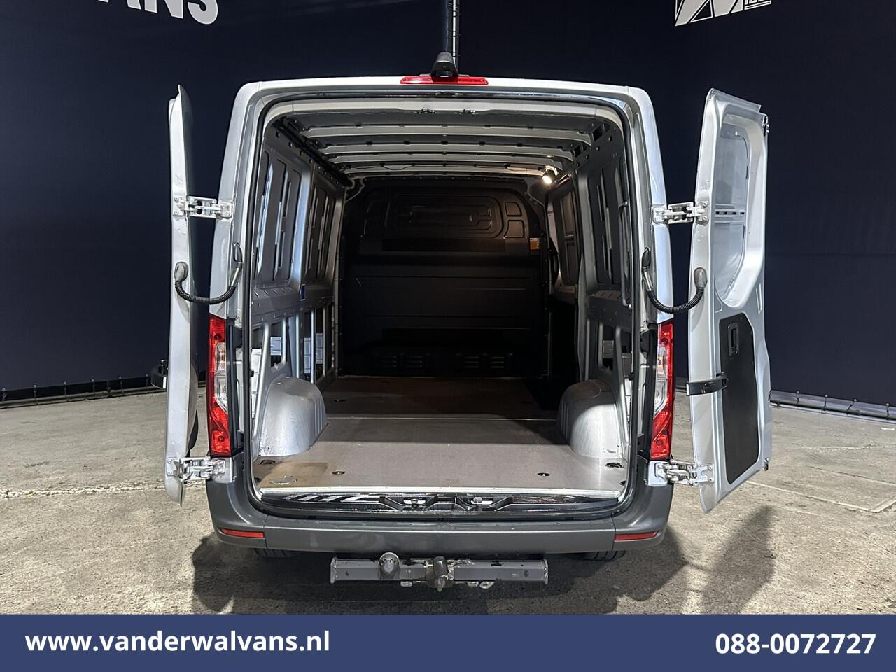 Mercedes-Benz SPRINTER 315 CDI 150pk L2H1 Euro6 Airco | Camera | Apple Carplay | Trekhaak | Chauffeursstoel Android Auto