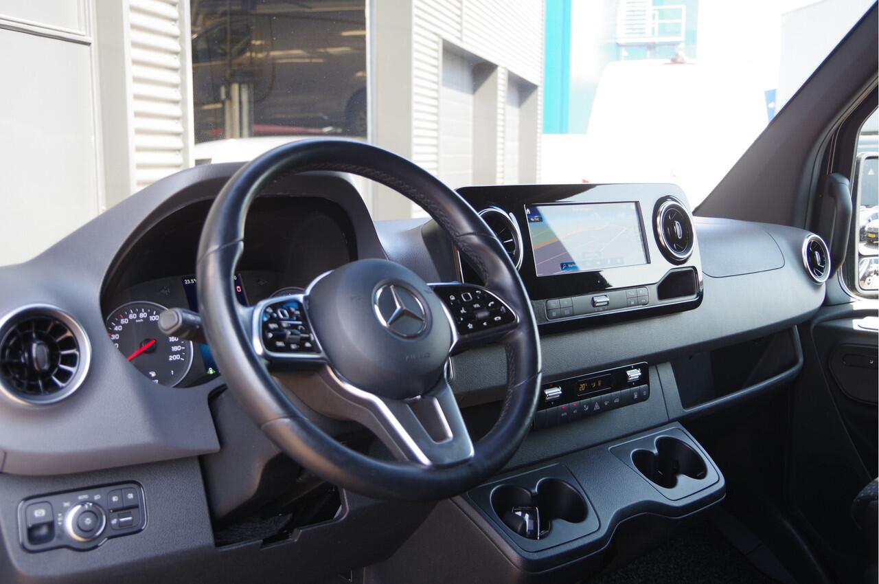Mercedes-Benz SPRINTER 319 3.0 CDI V6 L2H2 AUT. LED, 360CAMERA, ADAPT. CRUISE, MBUX10'', TREKHAAK, STANDKACHEL, STOELVERWARMING, CLIMA