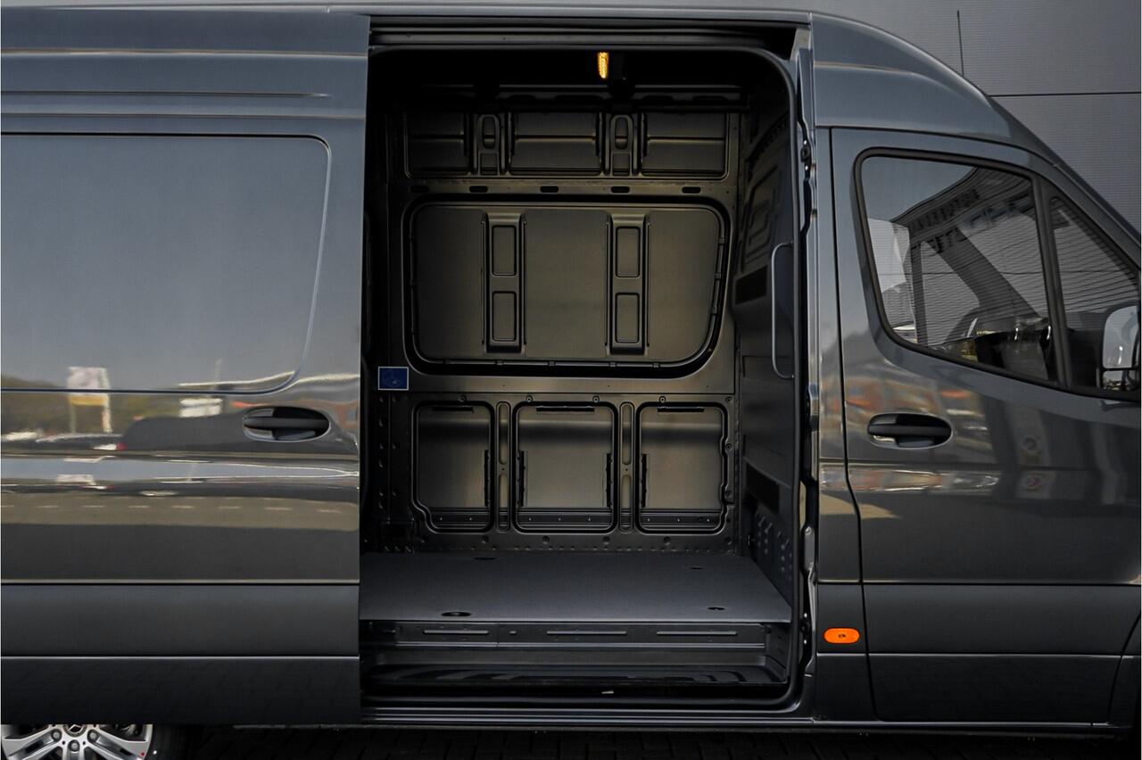 Mercedes-Benz SPRINTER 319 1.9 CDI L2H2 RWD Distronic Camera LED Navi Trekhaak 3.5T