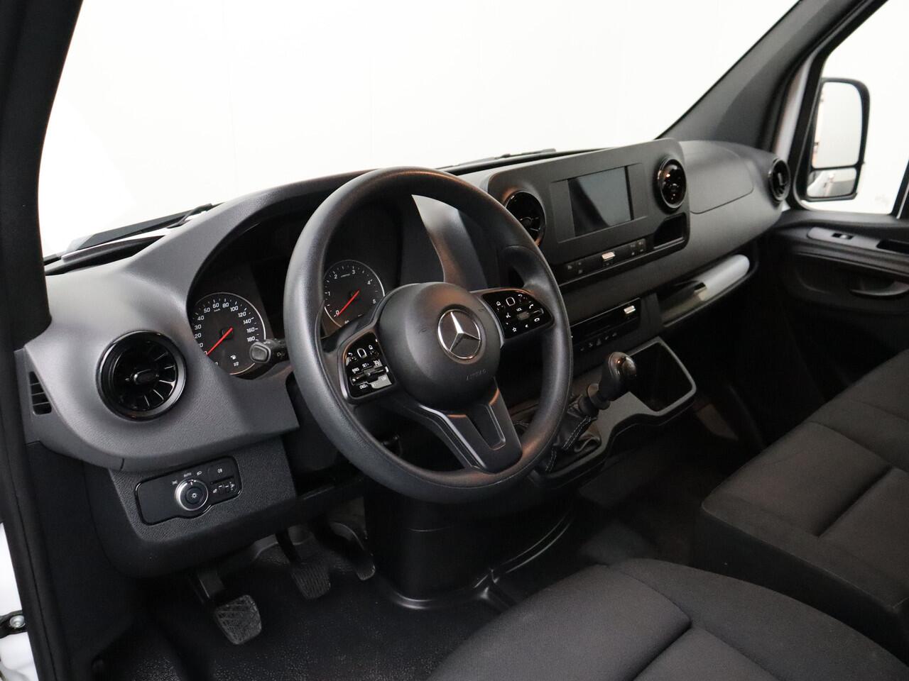 Mercedes-Benz SPRINTER 315CDI L2H2 | Mbux Touchscreen | 360 Camera | 3-Persoons | Betimmering | Airco | Cruise
