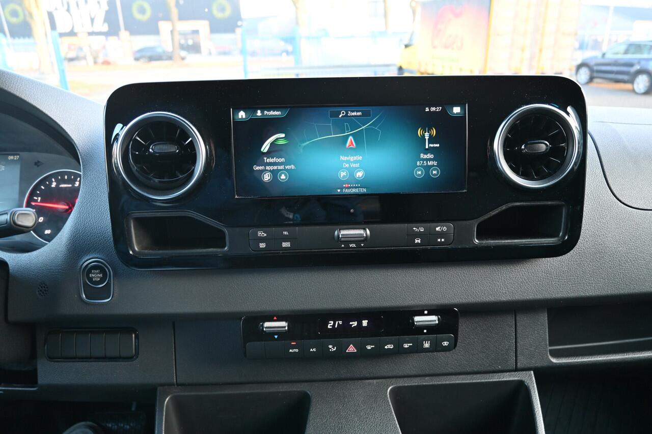 Mercedes-Benz SPRINTER 319 CDI 4x4 L2H2 AWD Draaistoelen, MBUX 10.25 met 360 graden camera, LED, Etc.