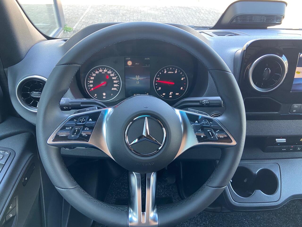 Mercedes-Benz SPRINTER 319 CDI L2H1 Facelift | DIStronic | 3.5T Trekhaak | 360° Camera | LED | Gev. Stoel