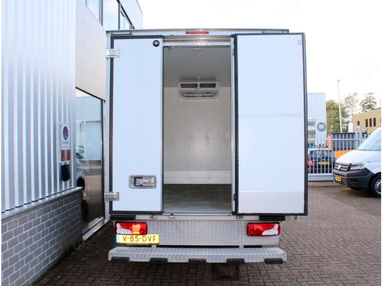 Mercedes-Benz SPRINTER 315 1.9 CDI RWD Koelwagen Bakwagen L2