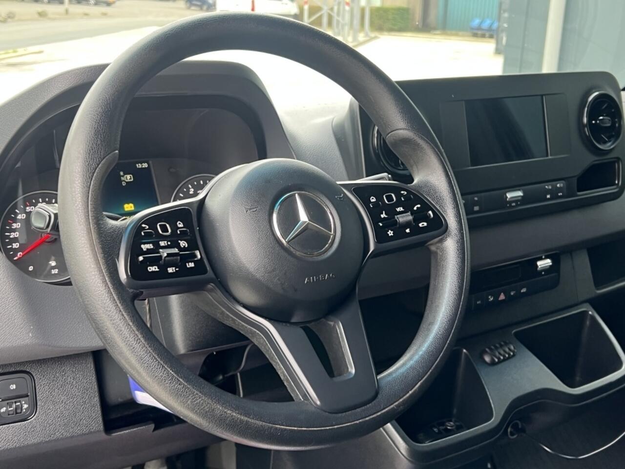 Mercedes-Benz SPRINTER 317 1.9 CDI L3H3 DC