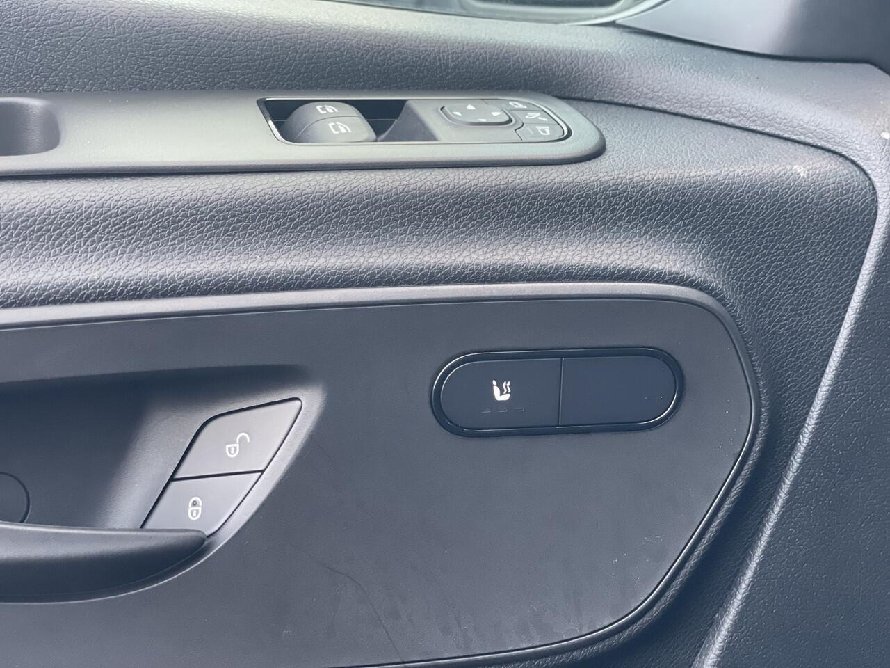 Mercedes-Benz SPRINTER 319 CDI AUTOM.L2H2 RWD 190 PK 3.5 T CAMERA / NAVI