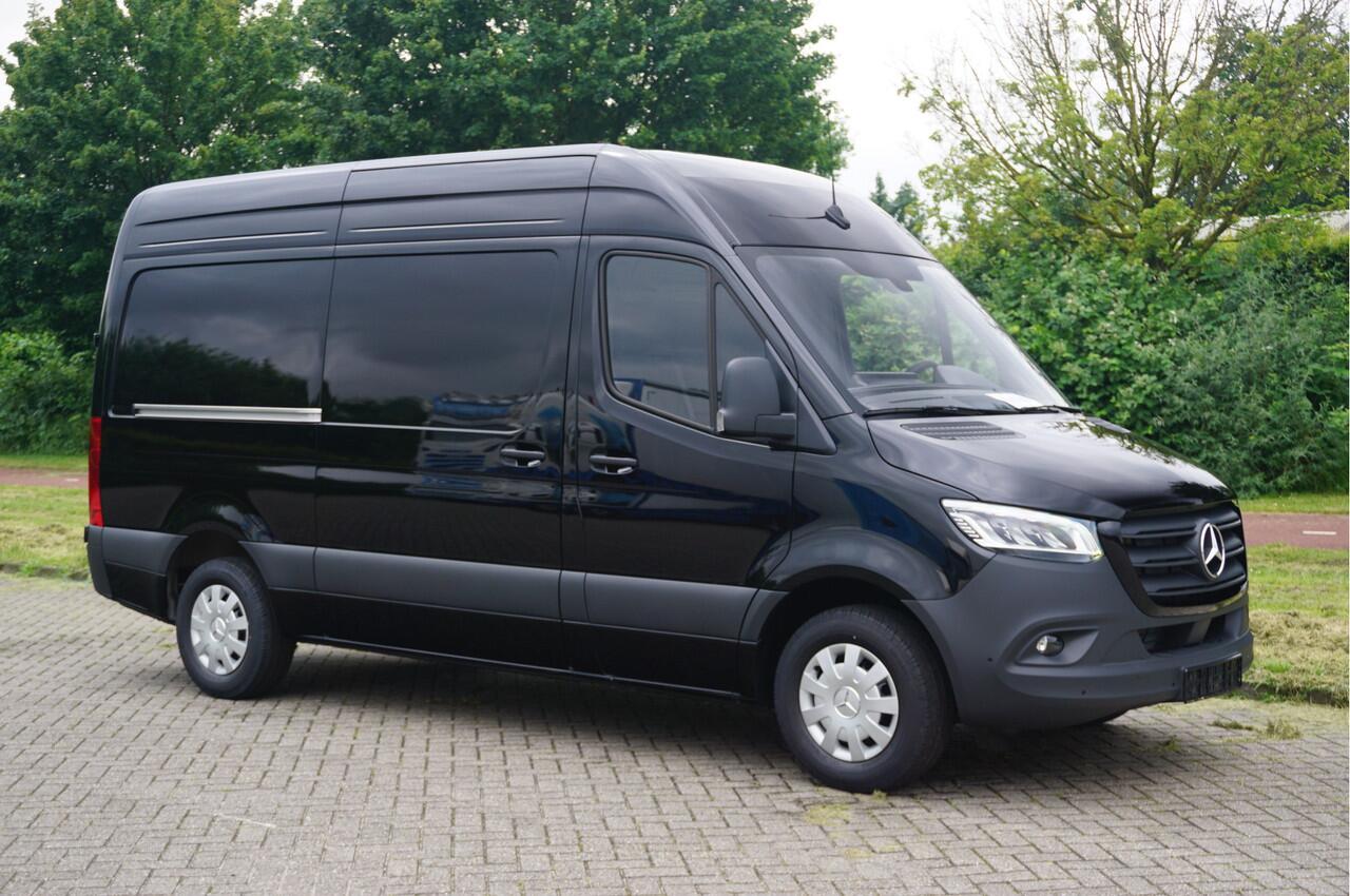 Mercedes-Benz SPRINTER 317CDI Pro L2H2 BPM VRIJ!! 10.25" Mbux Cam, Gev. Stoel, 3.5T Trekgewicht, LED!! NR. A184*