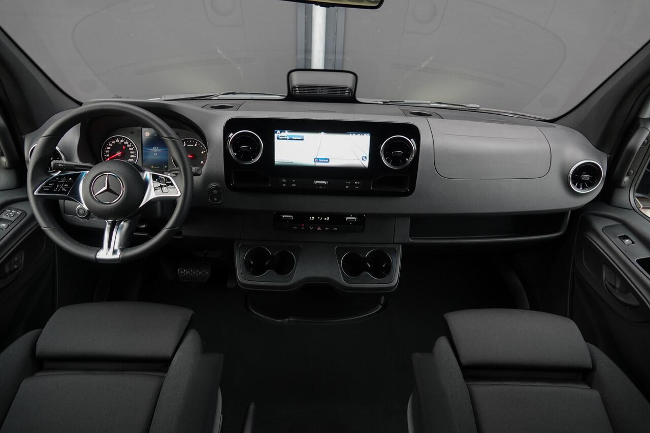 Mercedes-Benz SPRINTER L2H2 319Cdi 190Pk 9G-Tronic | Dubbel Cabine | 5-Persoons | RWD | 2x Schuifdeur | 360° Camera | Silbergrau