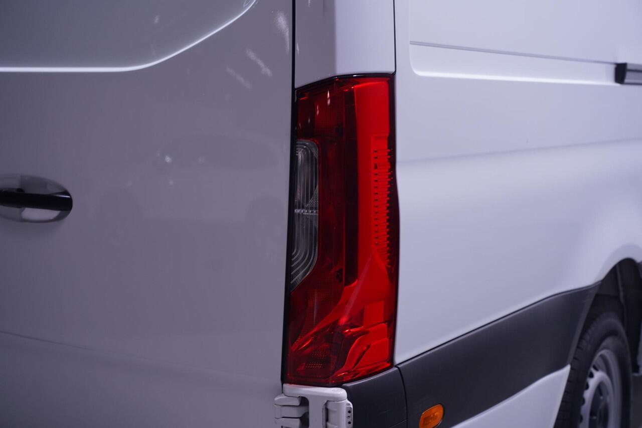 Mercedes-Benz SPRINTER 317 CDI 170 pk L3H2 Automaat Airco, Camera PDC V+A, Apple Carplay, Laadruimte Pakket, Geveerde Stoel, 3-Zits