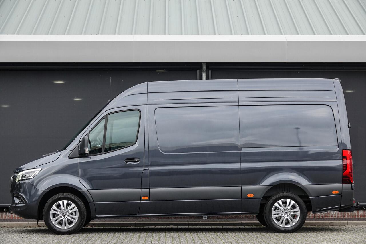 Mercedes-Benz SPRINTER L2H2 315Cdi 150Pk 9G-Tronic | RWD | Stoel-Bank | 3.500Kg trekgewicht | Achteruitrijcamera | Trekhaak | 17''