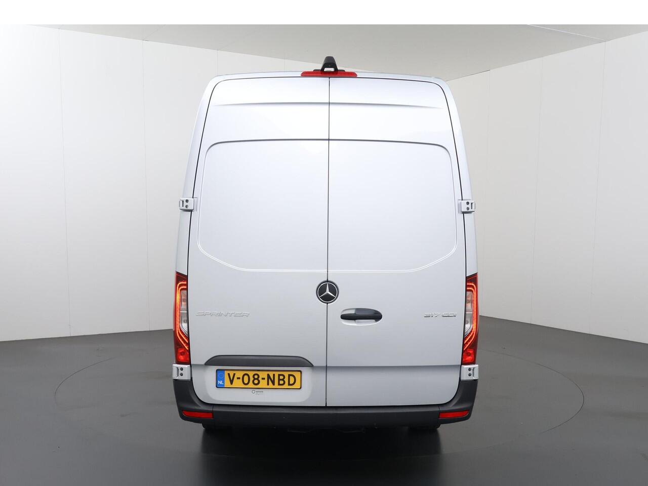 Mercedes-Benz SPRINTER 317 CDI L3 H2 | Aut. | Koelwagen | Navigatie | Parkeercamera | Airco | Keyless Go | Cruise Control | Koelwagen | Carrier | Comfortstoel en bijrijdersbank | Certified | Koel | Koelauto |