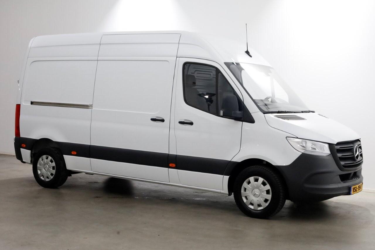 Mercedes-Benz SPRINTER 215 CDI 150pk L2H2 9G Automaat Airco/CarPlay 12-2022