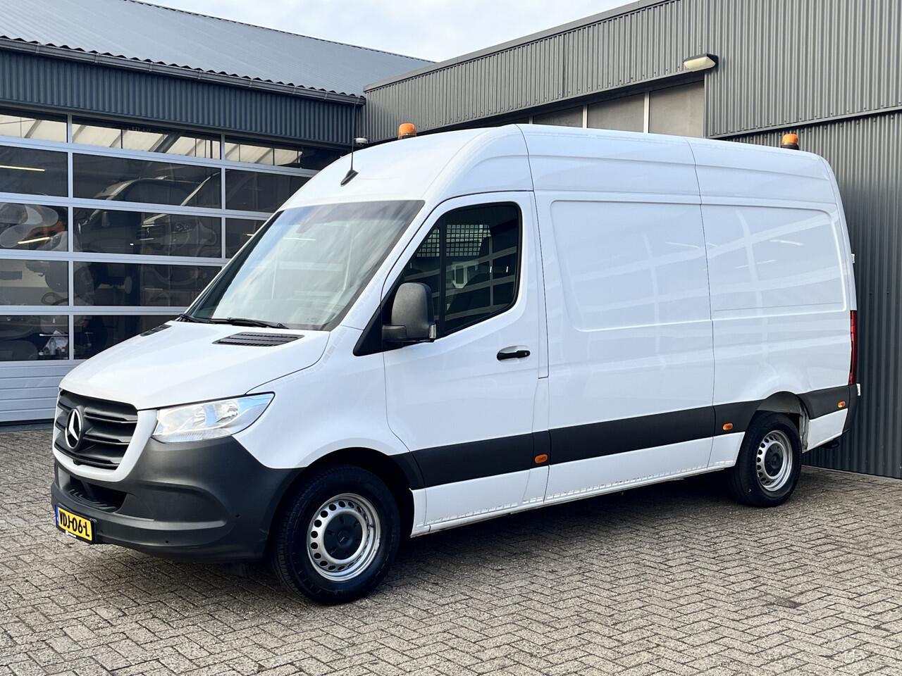 Mercedes-Benz SPRINTER 316 2.2 CDI L2H2 Servicewagen Kastinrichting Airco Cruise controle Trekhaak 2800kg Trekgewicht Omvormer Apple carplay 360*Camera 1e Eigenaar Euro 6 Bpm vrij voor particulier gebruik!!