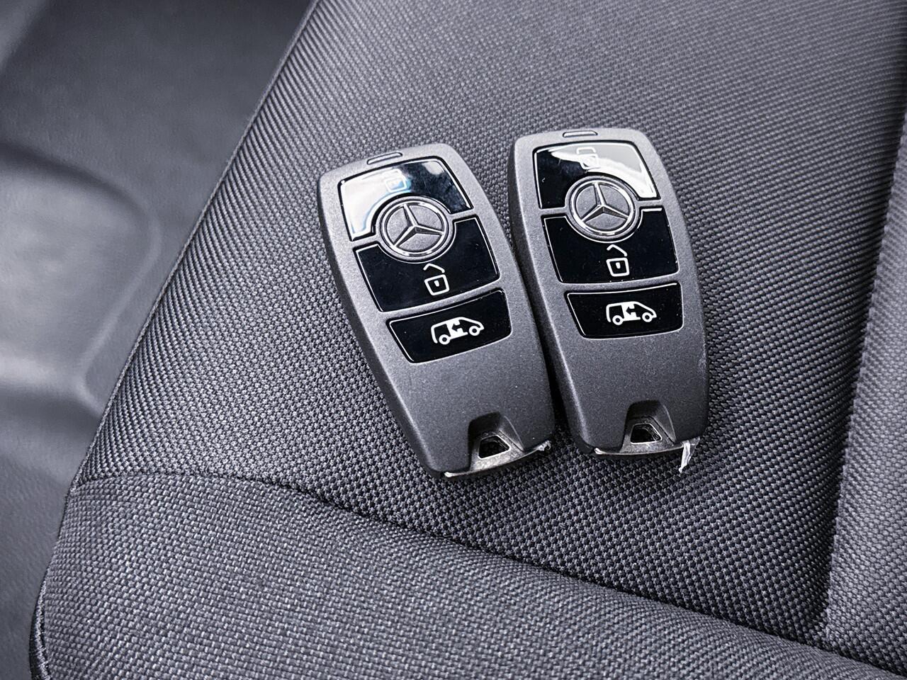 Mercedes-Benz SPRINTER 317 L3H2 PRO Nieuw Direct Leverbaar LED 3500KG Trekgewicht Navigatie Achteruitrijcamera