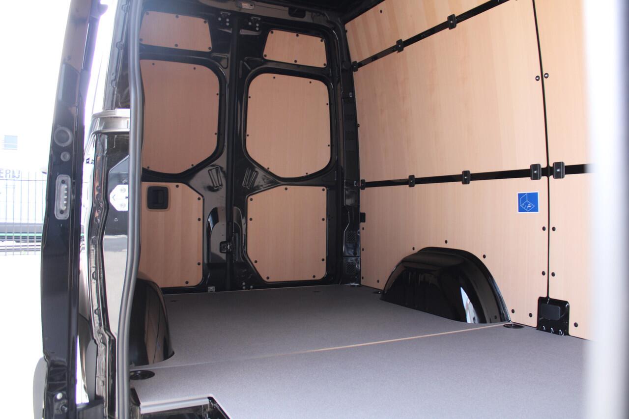 Mercedes-Benz SPRINTER 317CDI L2H2 Pro - Mbux 10 - 3.5t Trekhaak - Betimmering - Camera - Carplay - Bind spot - Cruise - Smartphone integratie - Rijklaar