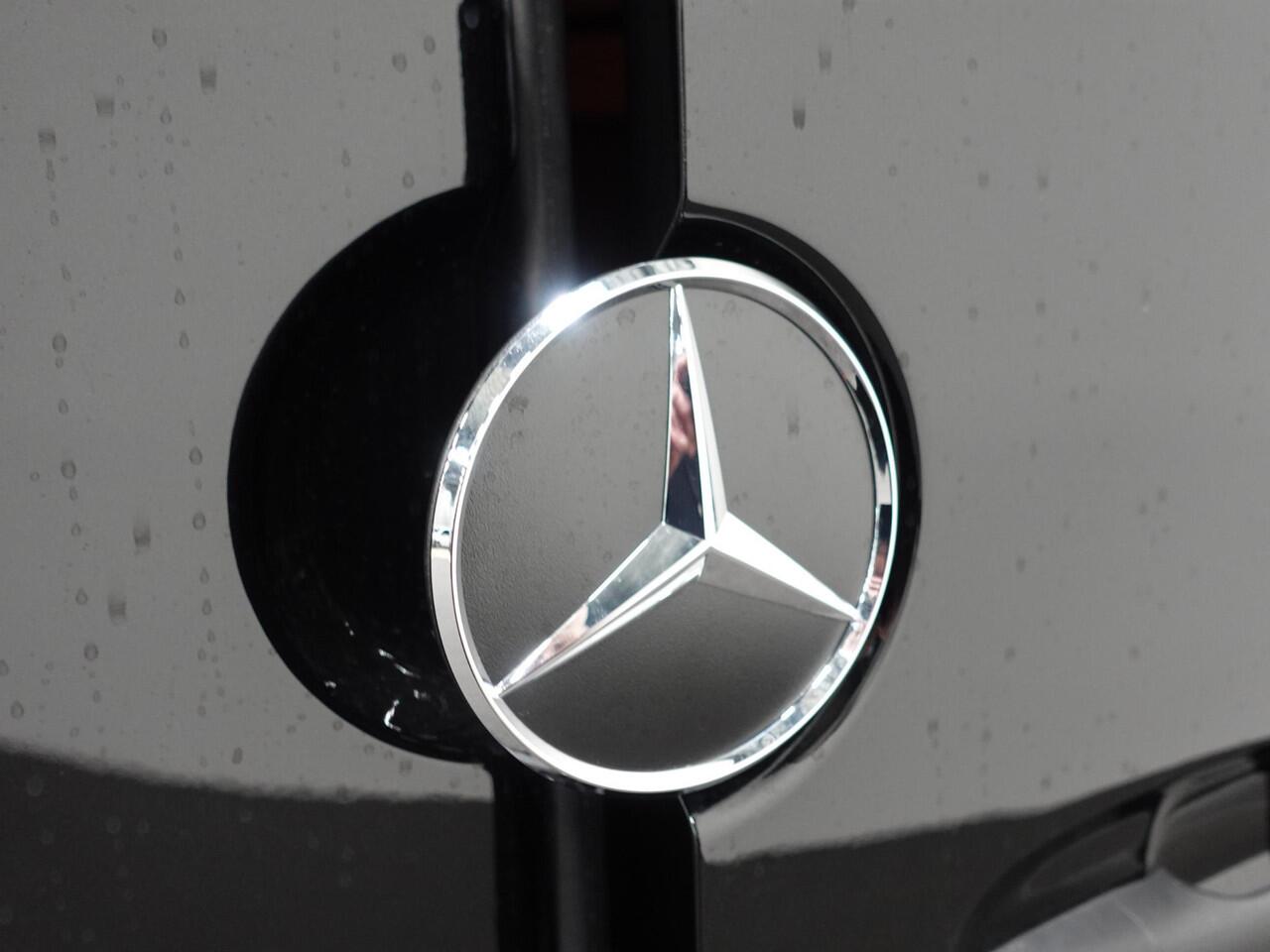Mercedes-Benz SPRINTER 211 1.9 CDI L2H2 FWD Automaat 9-G tronic Airco Navi Camera Cruisecontrol 3Zits Electra pakket DAB