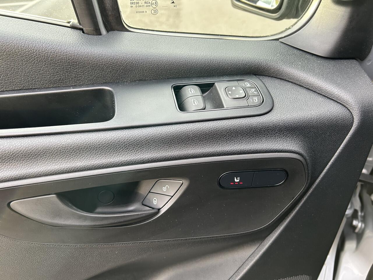 Mercedes-Benz SPRINTER 317 CDI L2 H2 Pro LED / MBUX / Navigatie / Camera / Parkeersensoren / Cruise control / Airco / 270 Graden achterdeuren