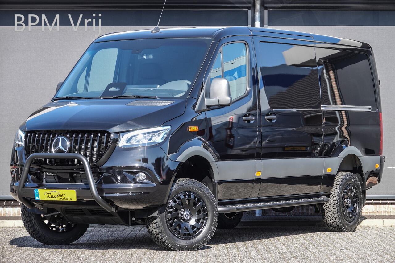 Mercedes-Benz SPRINTER 4x4 319Cdi 190Pk 9G-tronic | L2H1 | 2x Schuifdeur | 4WD | AWD | Bullbar | Treeplanken | 18'' All Terrain | Obsidian Black