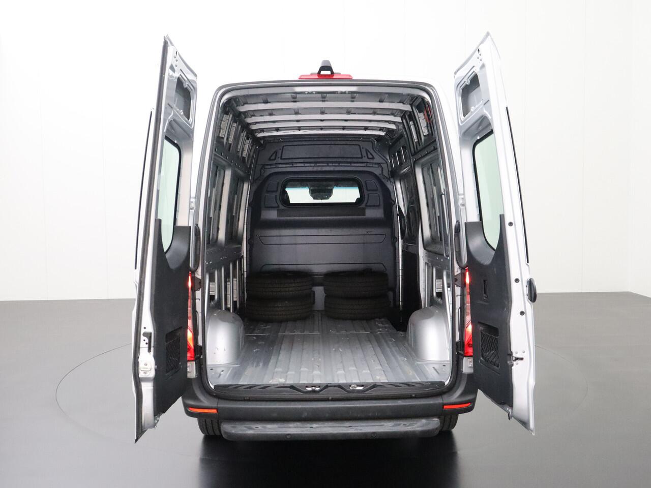 Mercedes-Benz SPRINTER 317CDI 9G-Tronic Automaat L2H2 | Navigatie | Camera | Airco | Cruise