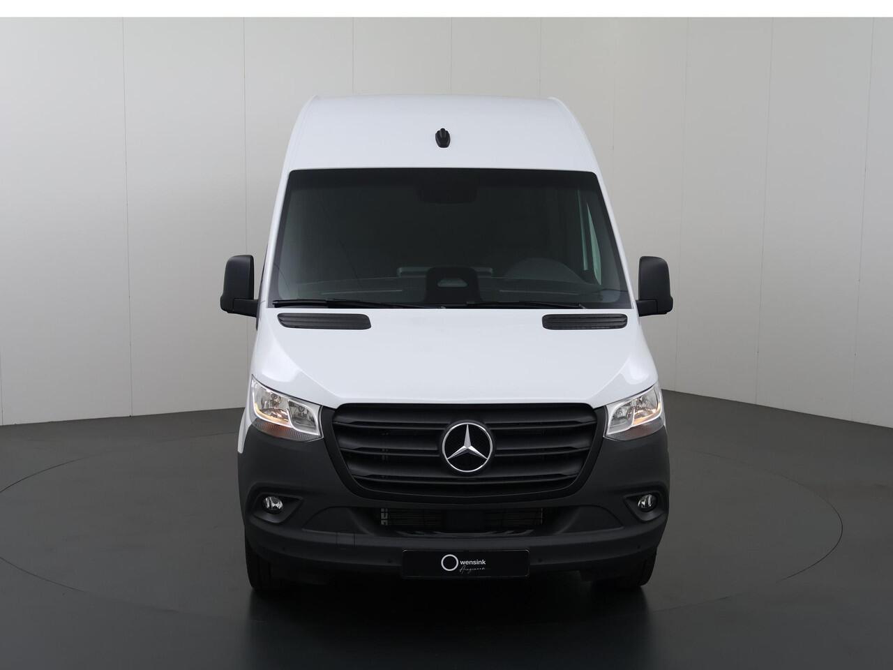 Mercedes-Benz SPRINTER 317 CDI L2 H2 Pro Dubbele Cabine | Stoelverwarming | 3500 kg Trekgewicht | Achteruitrijcamera | Climate Control | Airco | Cruise Control |