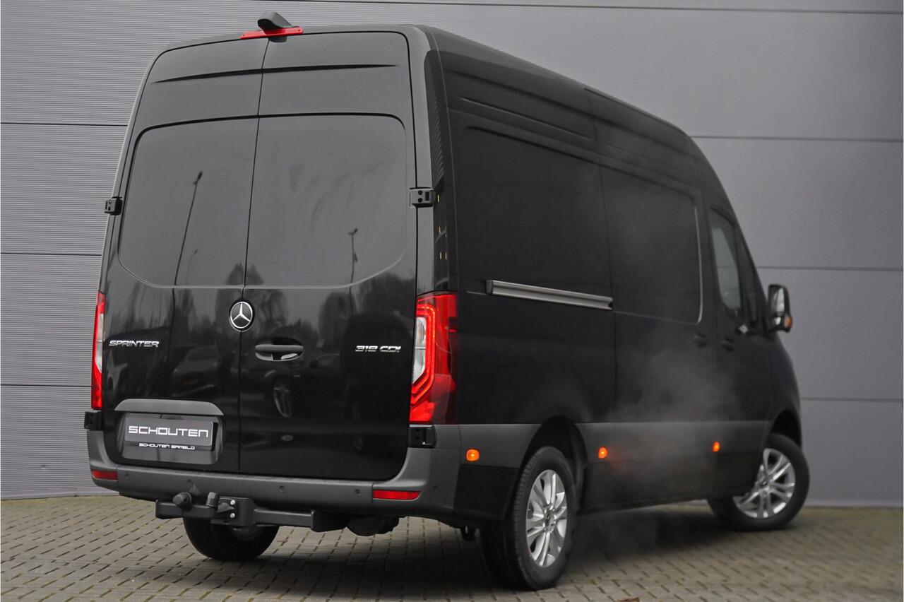 Mercedes-Benz SPRINTER 319 1.9 CDI L2H2 RWD 2x Schuifdeur 360° Distronic Navi Trekhaak 3.5T