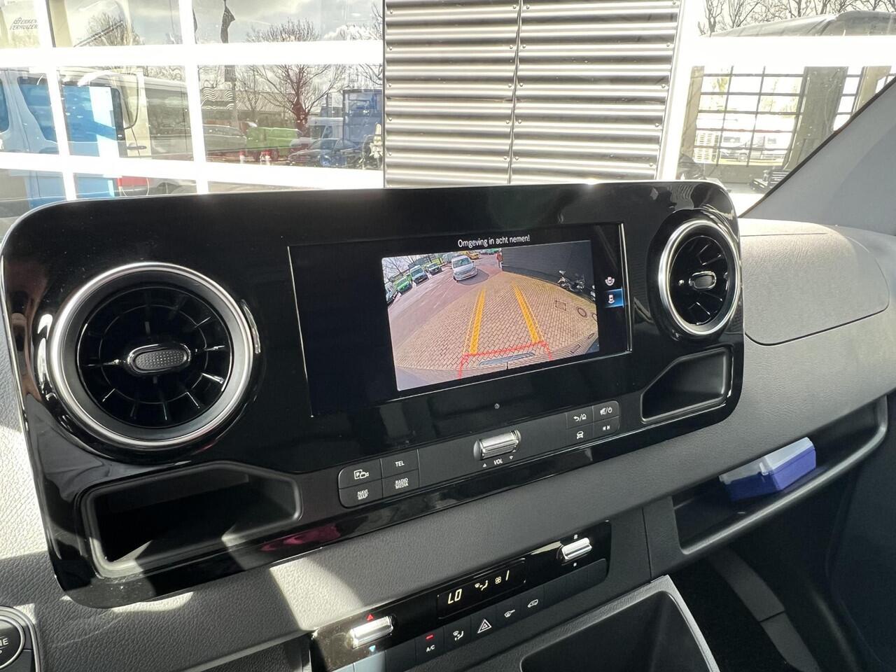 Mercedes-Benz SPRINTER 315 1.9 CDI L3H2 | LED verlichting | Geveerde stoel | 10,25 inch MBUX scherm | Opstap achter | Achteruitrijcamera | Cruise control