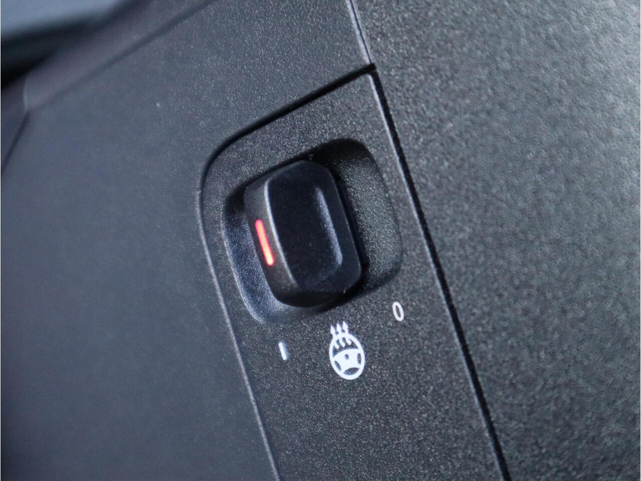 Mercedes-Benz SPRINTER 319 1.9 CDI L2 Pro DISTRONIC 3,5T AHW 360gr. CAMERA NAVI