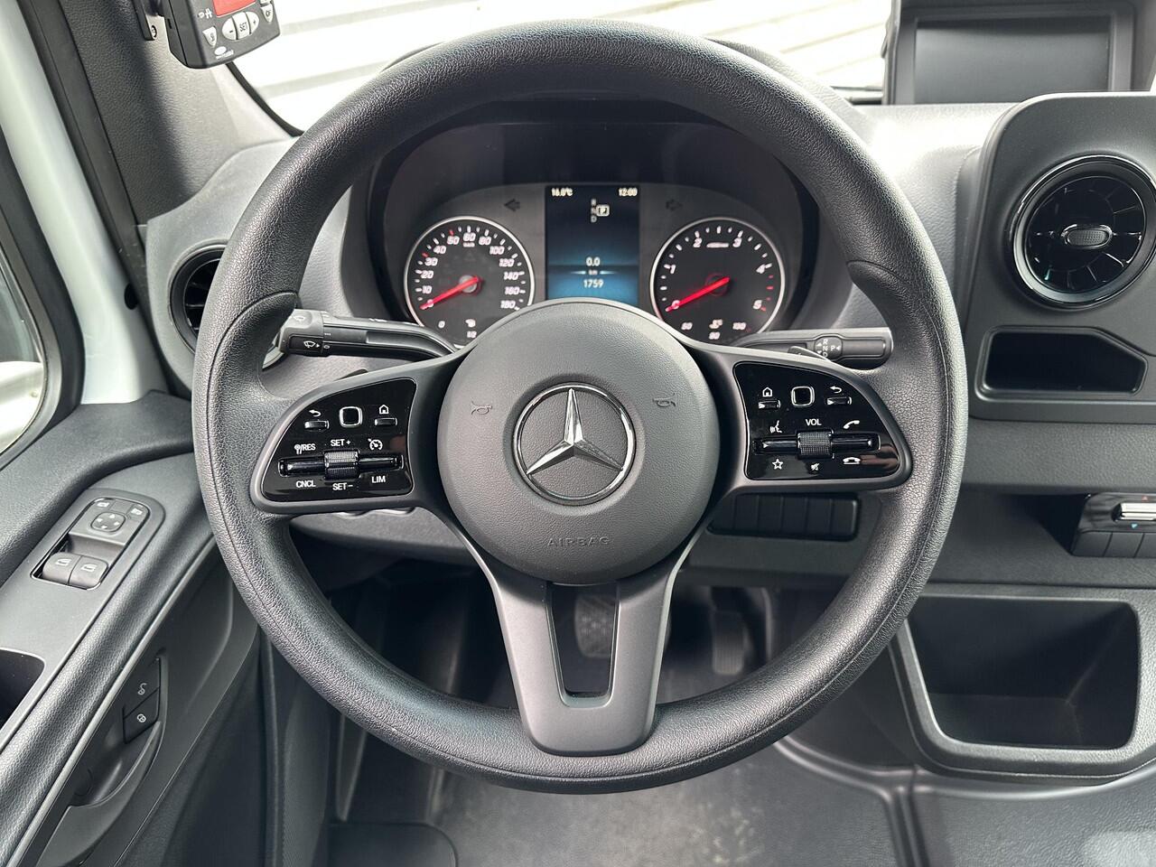 Mercedes-Benz SPRINTER 519 CDI Koel-Vries installatie Dag en Nacht Vleesvervoer Hangwerk Bakwagen