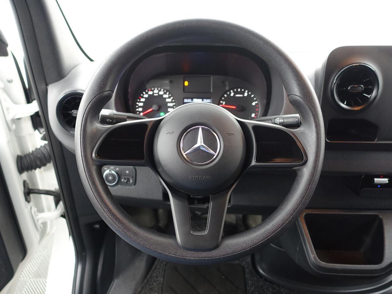 Mercedes-Benz SPRINTER 211 2.2 CDI H2 AMG Night Edition Aut- 2x Schuifdeur, Designo Leder, Clima, Grijs kenteken