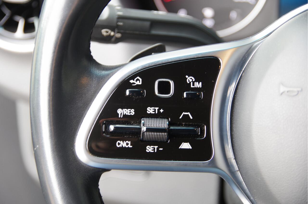 Mercedes-Benz SPRINTER 519 3.0 CDI V6 L2H1 LED, LEDER, 3.5T TREKHAAK, STANDKACHEL, DUBBELLUCHT, ADAPT. CRUISE, MBUX 10'', 360 CAMERA, STOELVERWARMING, VOORRUIT VERWARMING, NAVI, CLIMA, NL AUTO, NAP