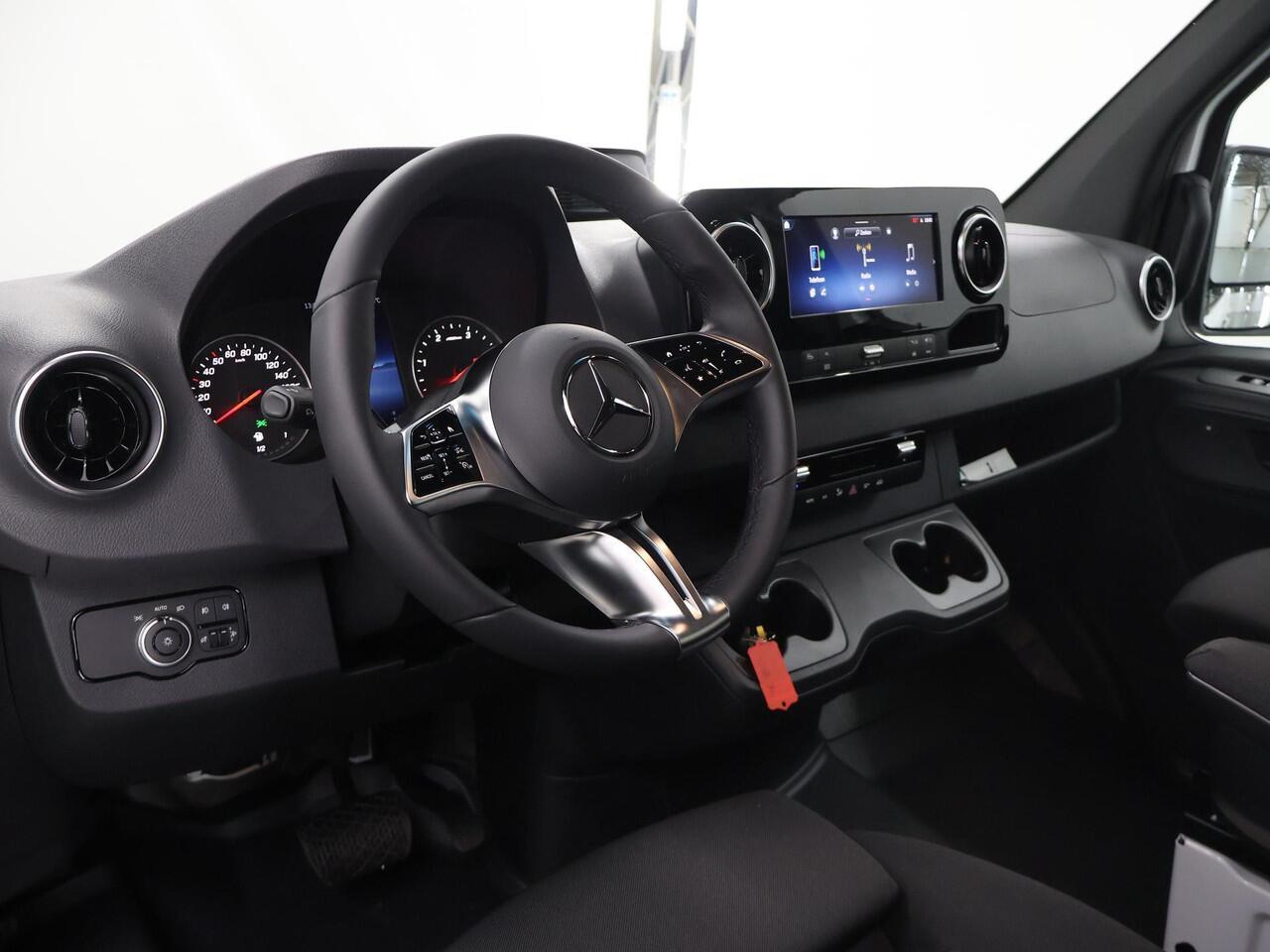 Mercedes-Benz SPRINTER 317 CDI L2 H2 Pro Dubbele Cabine | Stoelverwarming | 3500 kg Trekgewicht | Achteruitrijcamera | Climate Control | Airco | Cruise Control |