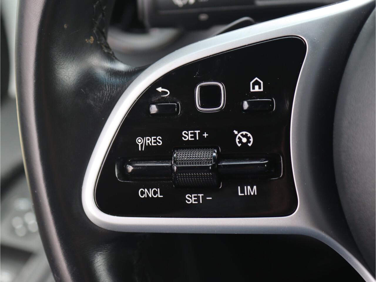 Mercedes-Benz SPRINTER 317 CDI L2H2 | AIRCO/NAVI/CAMERA/3.500KG AHW | Certified