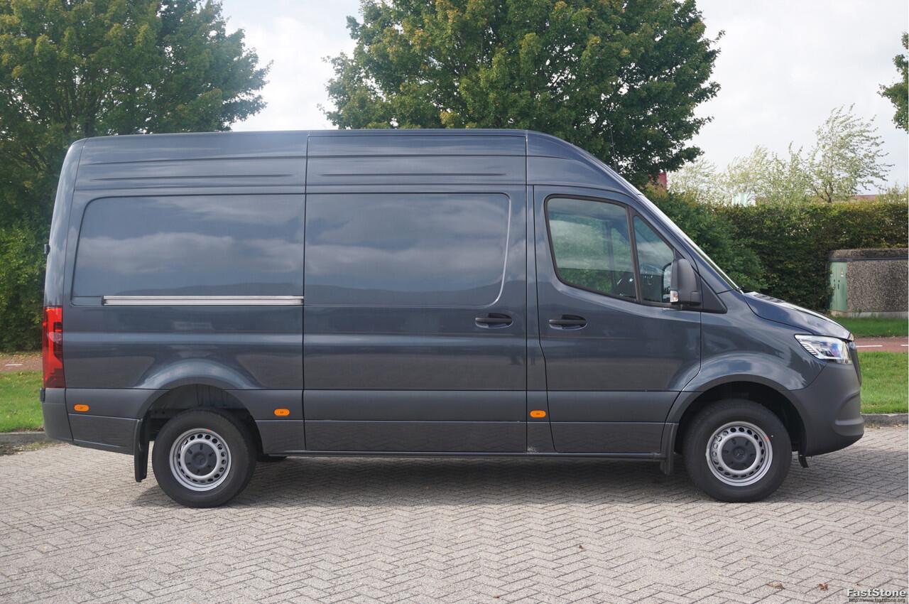 Mercedes-Benz SPRINTER 317CDI Pro L2H2 BPM VRIJ!! 10.25" Mbux Cam, Gev. Stoel, 3.5T Trekgewicht, LED!! NR. A527*