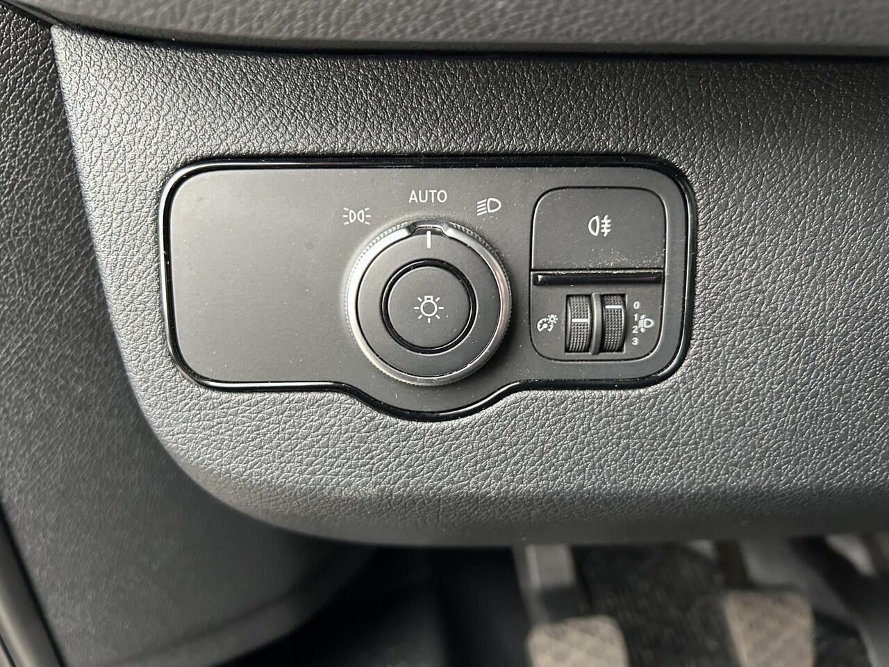 Mercedes-Benz SPRINTER 317 CDI L2 H2 MBUX / Camera / Carplay navigatie / Cruise control / Airco