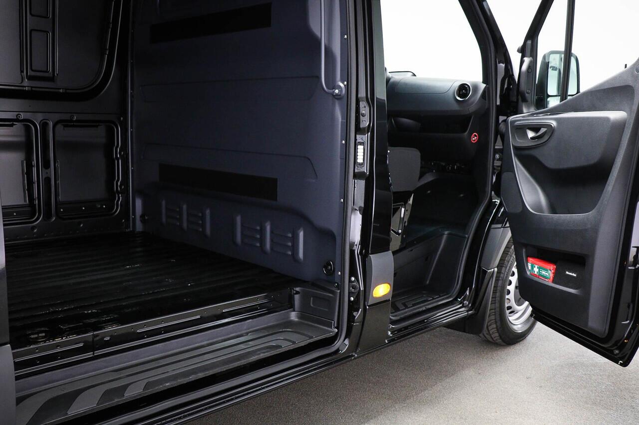 Mercedes-Benz SPRINTER 319 1.9 CDI L2H2 Mercedes-Benz Sprinter 319 1.9 CDI L2 Pro HD | LED | AIRCO | CRUISE | DAB | CAMERA