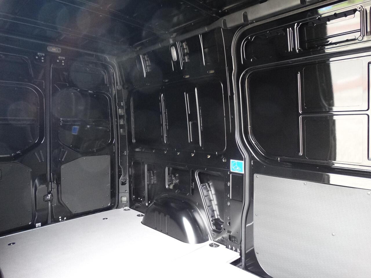 Mercedes-Benz SPRINTER 315 1.9 CDI L2 Select HD | dubbele zijschuifdeur | geveerde chauffeursstoel | trekhaak 3500 kg