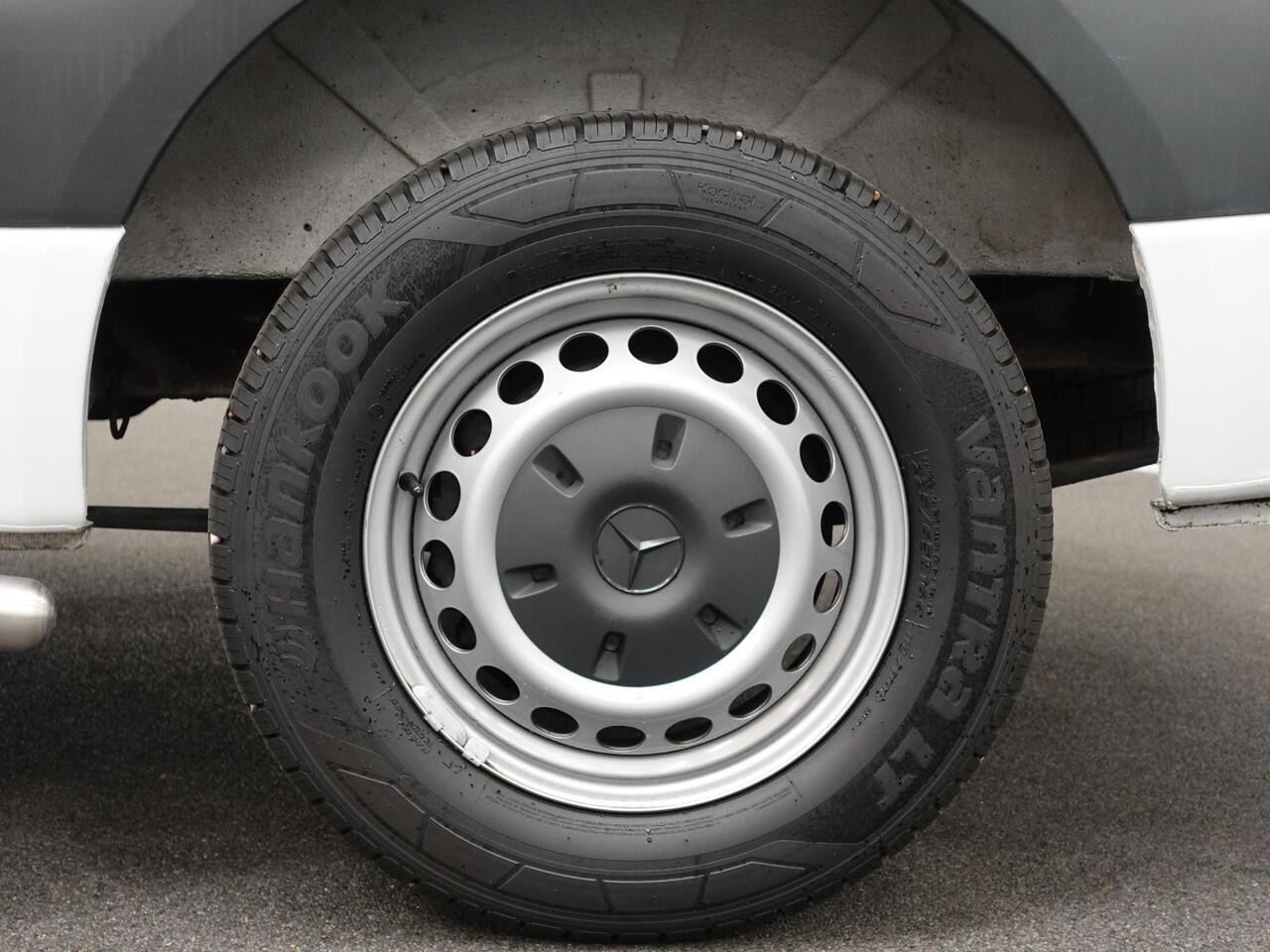 Mercedes-Benz SPRINTER L2H2 Automaat Airco Cruise control Navigatie Side bars