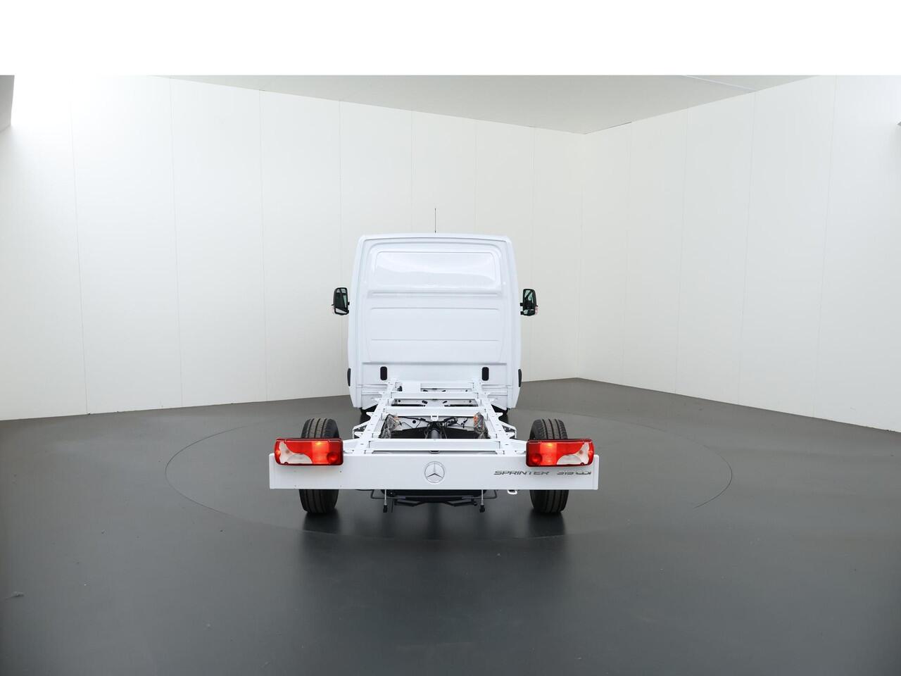 Mercedes-Benz SPRINTER 315 CDI | Aut. | L3 | Chassis | Pro | Airco | Cruise Control | Zijwindassistent | Lane Assist | Comfort-bestuurdersstoel | 3-zits | Apple Carplay/Android Auto | ELKE OPBOUW MOGELIJK