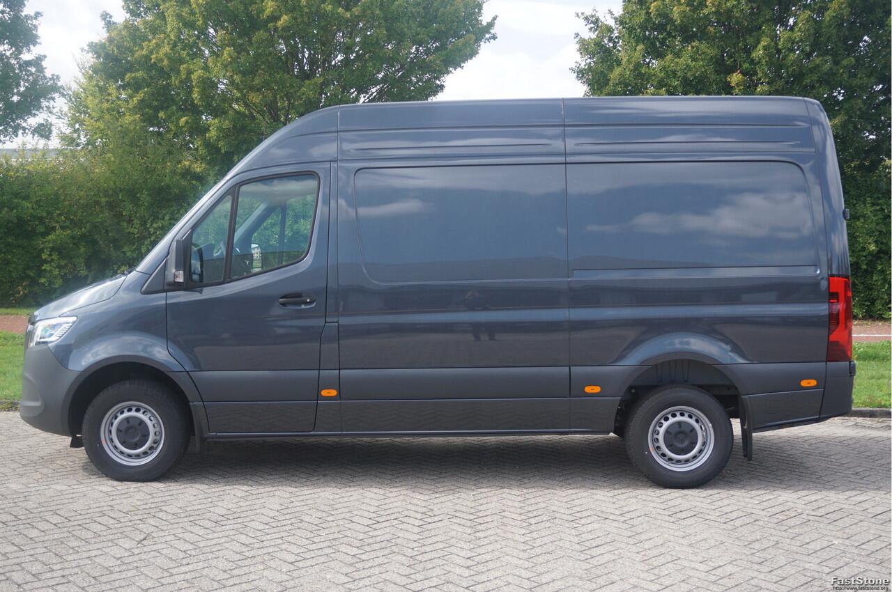 Mercedes-Benz SPRINTER 317CDI Pro L2H2 BPM VRIJ!! 10.25" Mbux Cam, Gev. Stoel, 3.5T Trekgewicht, LED!! NR. A186*
